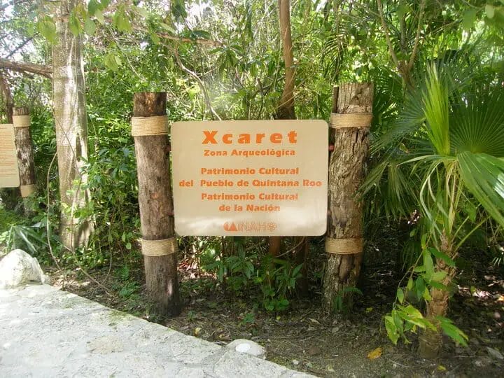 xcaret-sign\