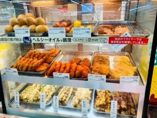 Convenience Stores affordable restaurants in Japan Lawson\
